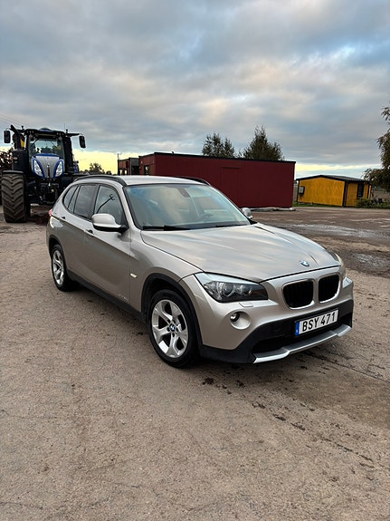 BMW X1 2 of 4