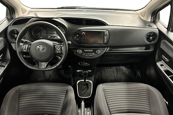 Toyota Yaris 12 of 23