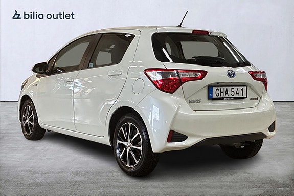 Toyota Yaris 8 of 23