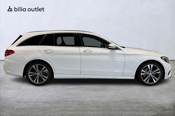 Mercedes-Benz C200 5 of 26