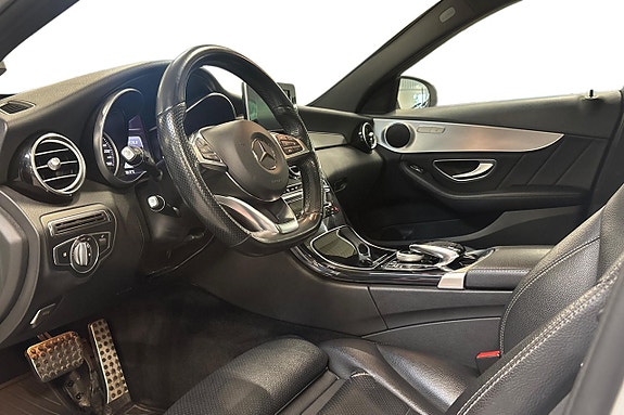 Mercedes-Benz C200 13 of 26