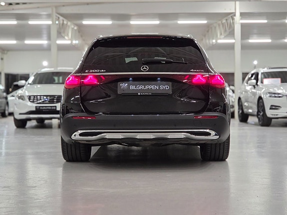 Mercedes-Benz E300 de 7 of 30