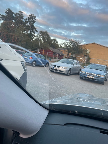 Mercedes-Benz E200 13 of 14