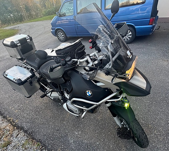 BMW R 1200 GS Adventure 2 of 9