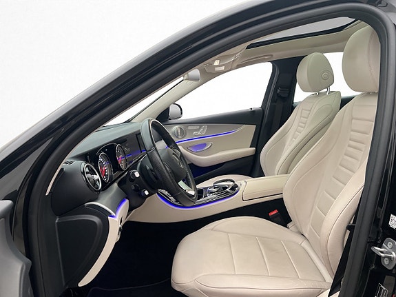 Mercedes-Benz E220 12 of 29
