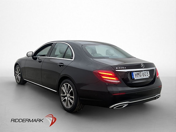 Mercedes-Benz E220 5 of 29
