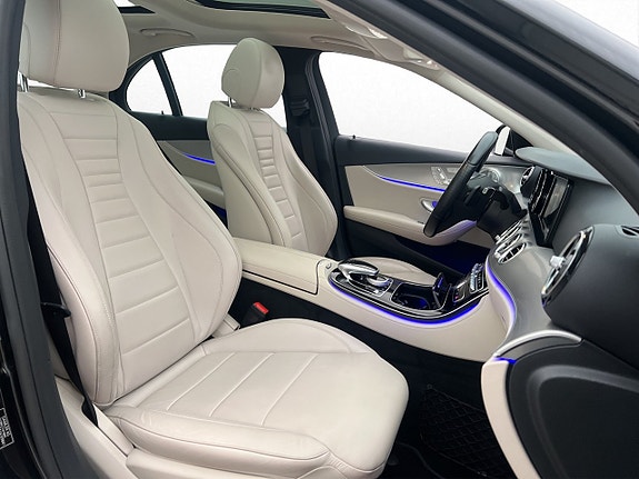 Mercedes-Benz E220 21 of 29