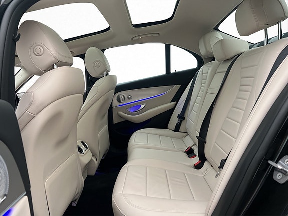 Mercedes-Benz E220 22 of 29