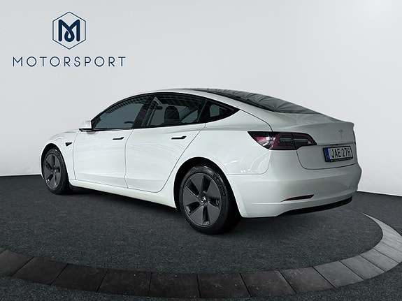 Tesla Model 3 5 of 20