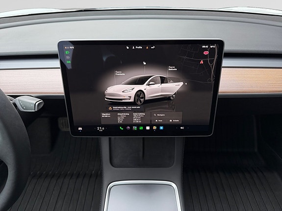 Tesla Model 3 12 of 20