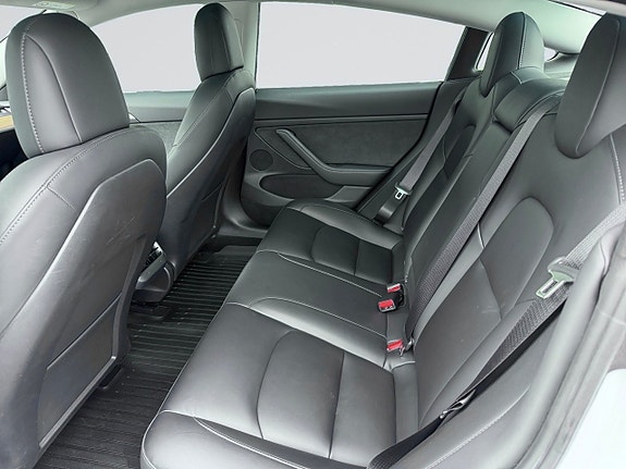 Tesla Model 3 14 of 20
