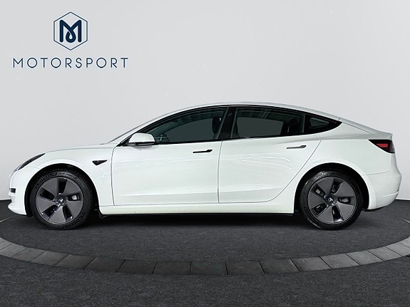 Tesla Model 3 4 of 20