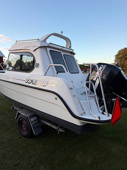 HÖSTFYND – TG 5900 med Suzuki 70 hk 4-takt 3 of 8
