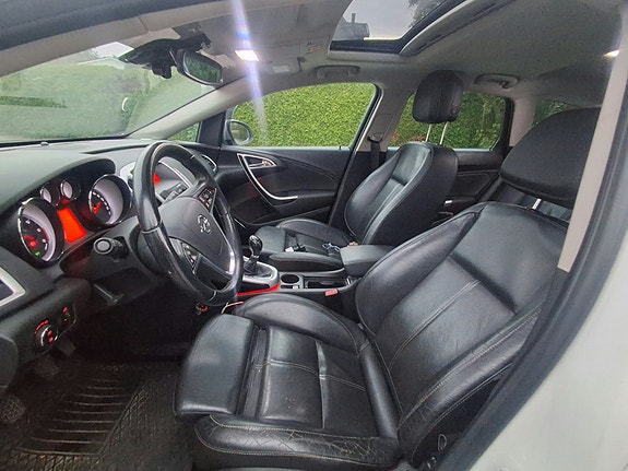 Opel Astra 10 of 18