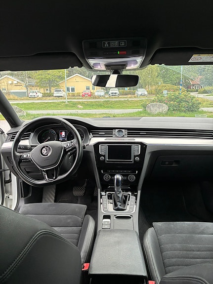 Volkswagen Passat 6 of 8