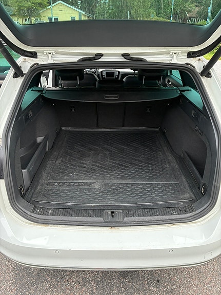 Volkswagen Passat 7 of 8