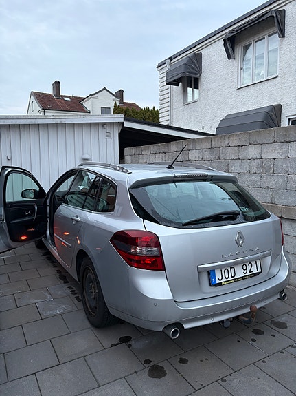 Renault Laguna 2 of 5
