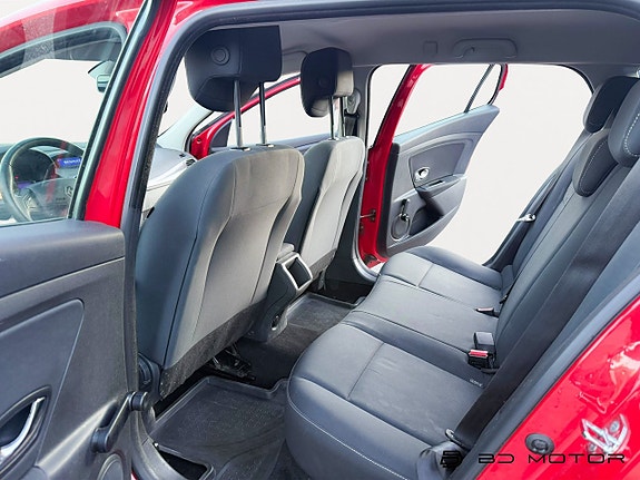 Renault Megane 15 of 15