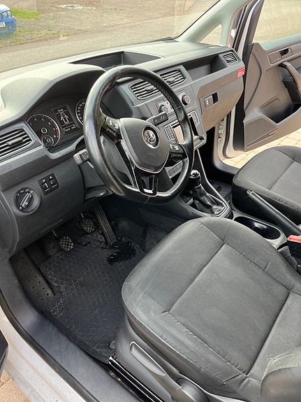 Volkswagen Caddy Maxi 9 of 14
