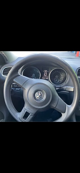 Volkswagen Golf VI 2 of 5