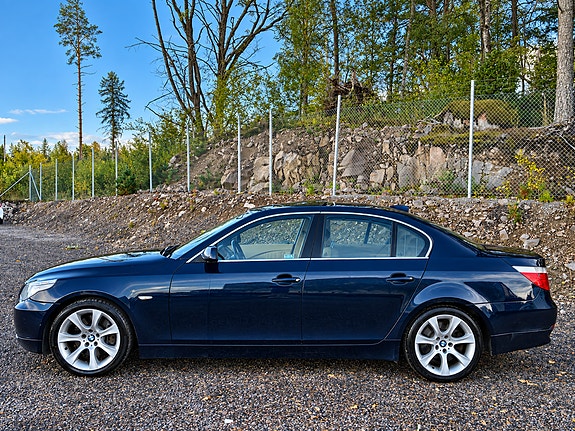 BMW 545i 6 of 11
