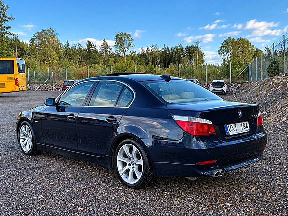 BMW 545i 3 of 11