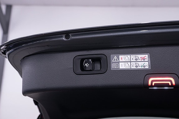Mercedes-Benz C300 d 7 of 27