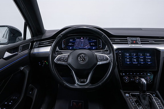 Volkswagen Passat 17 of 29