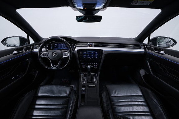 Volkswagen Passat 16 of 29