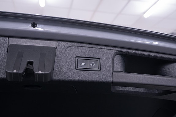Volkswagen Passat 8 of 29