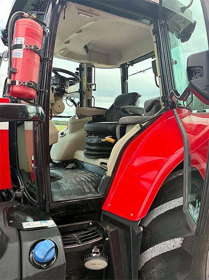 Massey Ferguson 7718 Dyna-6 5 of 6