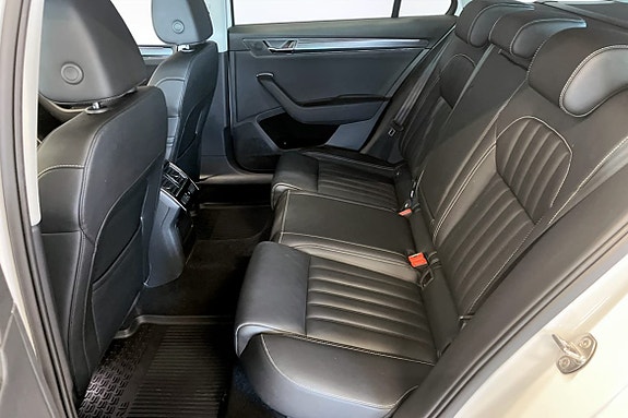 Skoda Superb 8 of 9