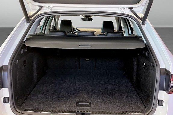 Skoda Superb 9 of 9