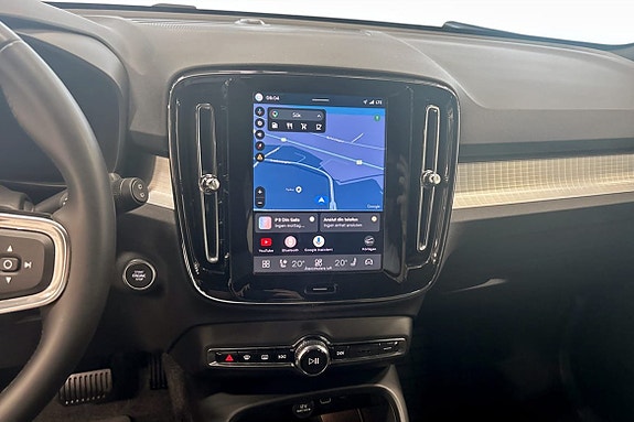 Volvo XC40 6 of 13