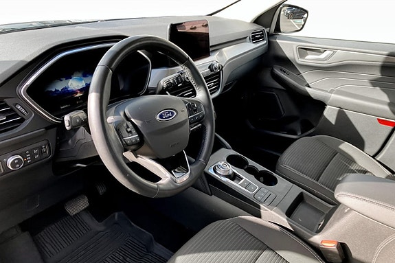 Ford Kuga 5 of 9