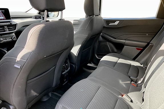 Ford Kuga 8 of 9
