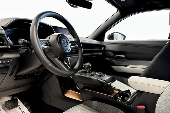 Mazda MX-30 5 of 9