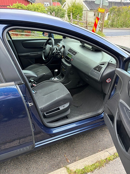 Citroen C4 5 of 7