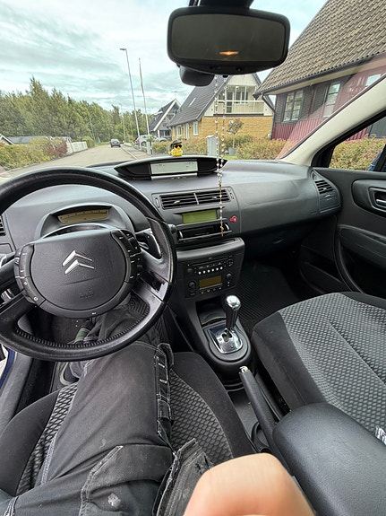 Citroen C4 7 of 7