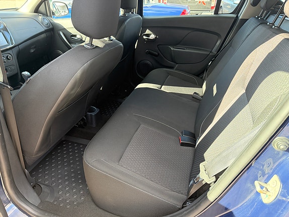 Dacia Logan 22 of 30