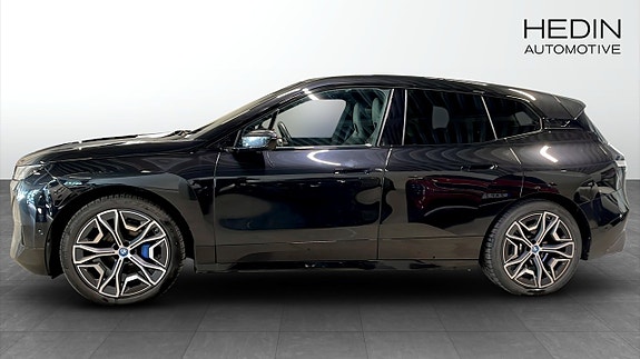 BMW iX 6 of 9