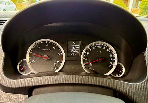 Suzuki Swift 9 of 17