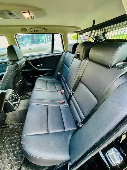 BMW 523i 9 of 9