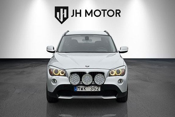 BMW X1 9 of 17