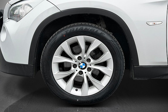 BMW X1 11 of 17