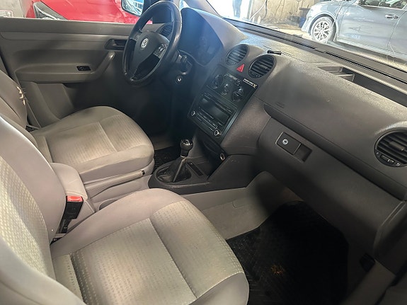 Volkswagen Caddy 7 of 10