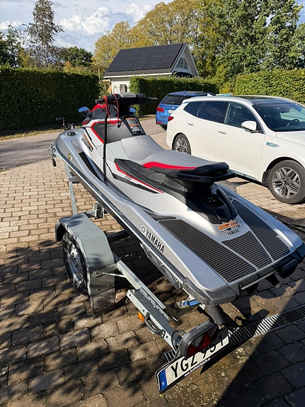 Yamaha ex deluxe 3 of 9