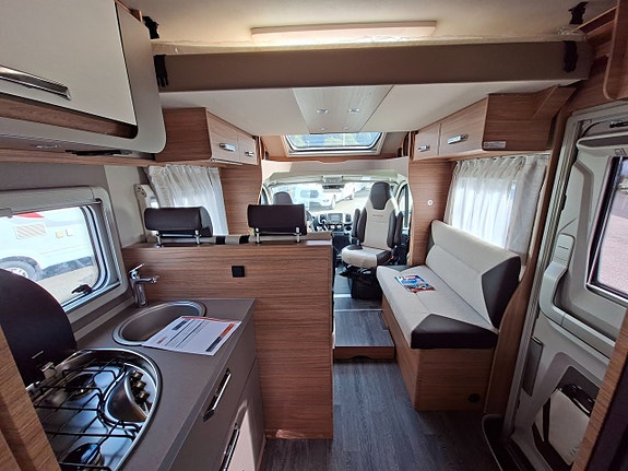 Weinsberg CaraSuite 650MF EDITION SPICY / El golvvärme 22 of 23