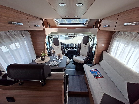 Weinsberg CaraSuite 650MF EDITION SPICY / El golvvärme 8 of 23