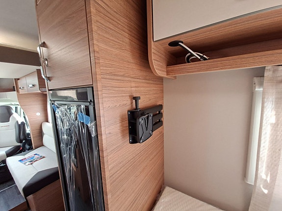 Weinsberg CaraSuite 650MF EDITION SPICY / El golvvärme 21 of 23